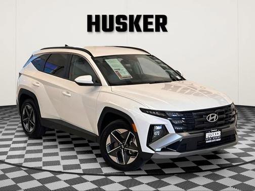 Serenity White Pearl 2025 Hyundai TUCSON SEL