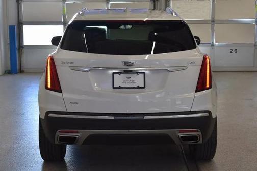 2022 Cadillac XT5 Premium Luxury