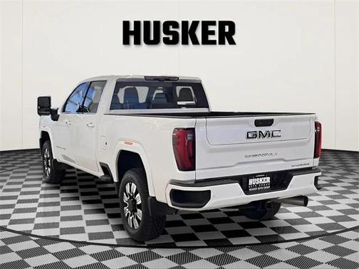 2024 GMC Sierra 2500 Denali