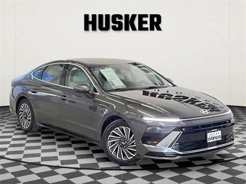 2025 Hyundai SONATA Hybrid SE