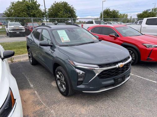 Cypress Gray 2025 Chevrolet Trax LT