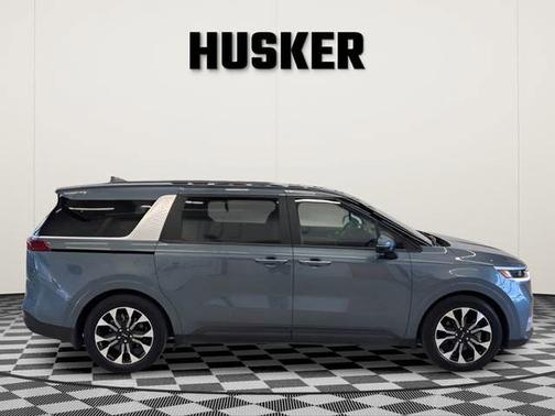 Astra Blue 2024 Kia Carnival EX