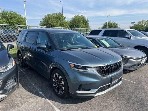 Astra Blue 2024 Kia Carnival EX