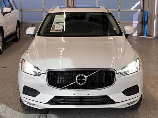 2021 Volvo XC60 T5 Momentum