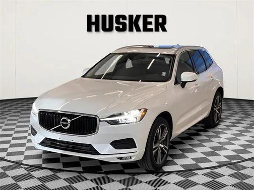 2021 Volvo XC60 T5 Momentum