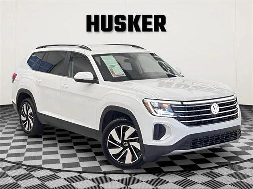 2025 Volkswagen Atlas 2.0T SE w/Technology 4MOTION