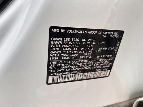 2025 Volkswagen Atlas 2.0T SE w/Technology 4MOTION