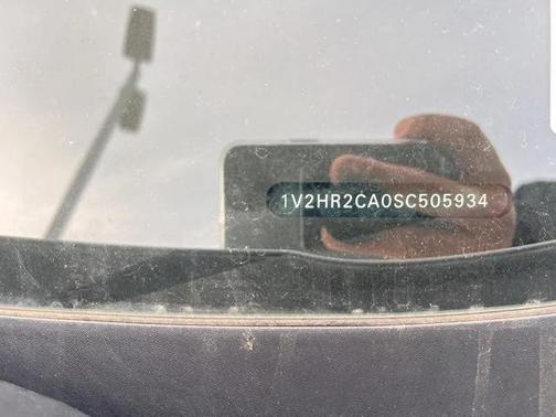 2025 Volkswagen Atlas 2.0T SE w/Technology 4MOTION