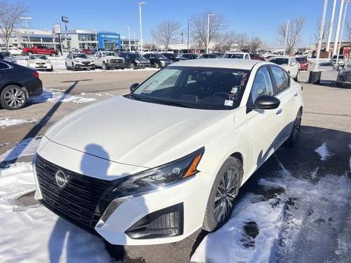 2025 Nissan Altima SV FWD