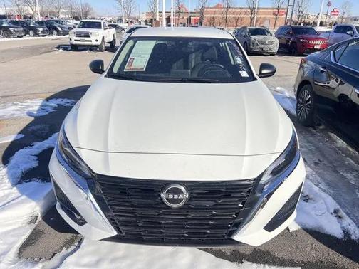 2025 Nissan Altima SV FWD