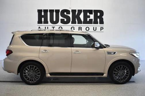 2022 INFINITI QX80 SENSORY AWD