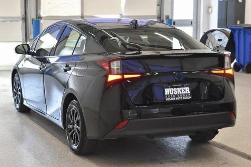 2022 Toyota Prius LE