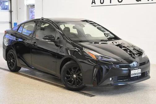 2022 Toyota Prius LE