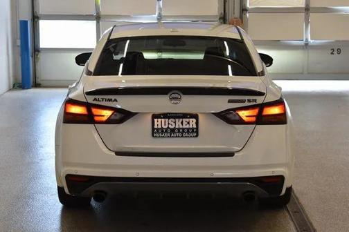 2022 Nissan Altima SR FWD