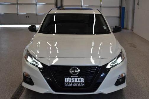 2022 Nissan Altima SR FWD