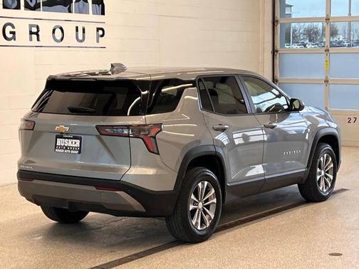 Sterling Gray Metallic 2025 Chevrolet Equinox 1LT