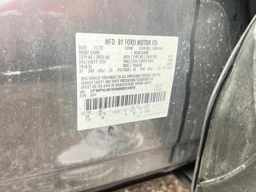 2022 Ford Edge Titanium