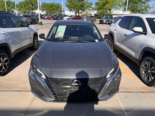 Gun Metallic 2025 Nissan Altima SV FWD