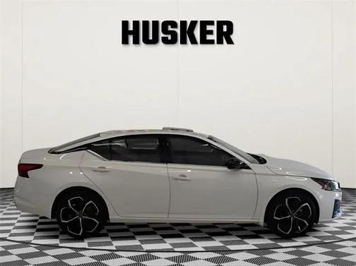 2024 Nissan Altima SR Intelligent AWD