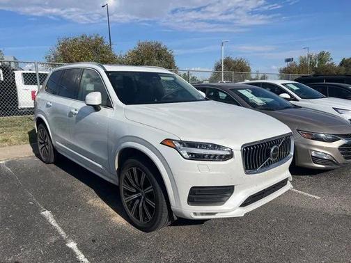 2023 Volvo XC90 B5 Core