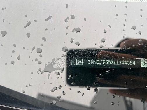 Silver Ice Metallic 2020 Chevrolet Trax LT