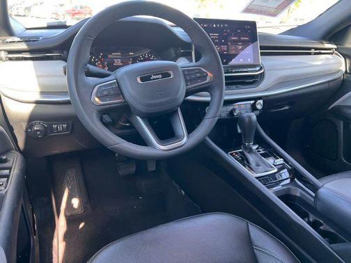 Bright White Clearcoat 2025 Jeep Compass Limited