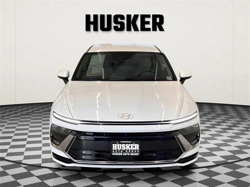 2025 Hyundai SONATA Hybrid SE