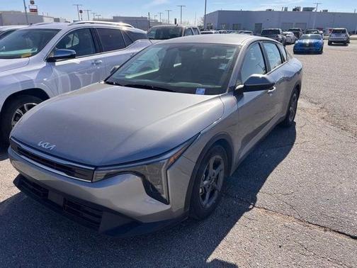 Steel Gray 2025 Kia K4 LXS