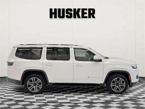 2022 Jeep Wagoneer Series III 4x4