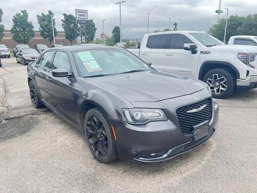 2019 Chrysler 300 S