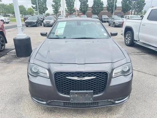 2019 Chrysler 300 S