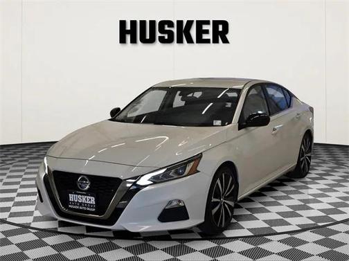 2022 Nissan Altima SR FWD