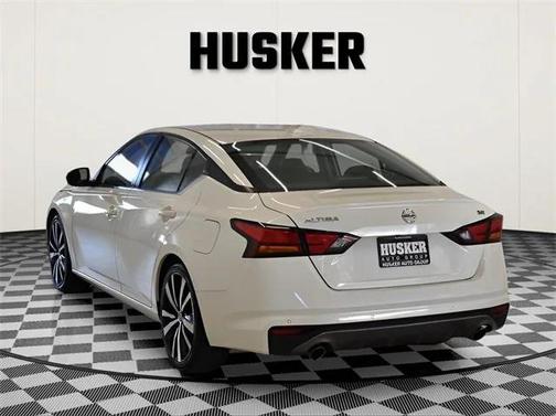 2022 Nissan Altima SR FWD