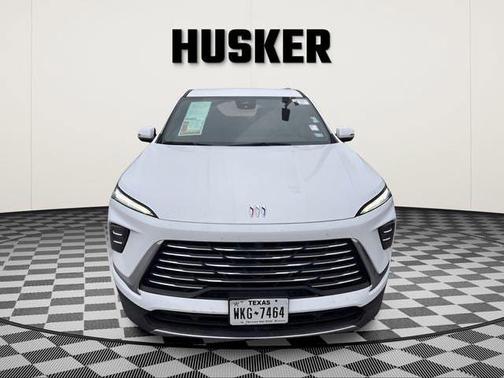 Summit White 2025 Buick Enclave Preferred FWD