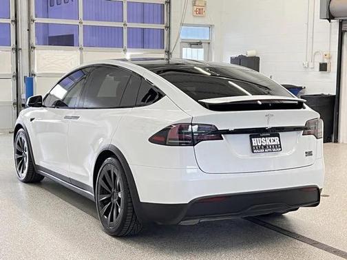 2022 Tesla Model X Plaid Tri Motor All-Wheel Drive