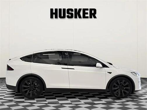 2022 Tesla Model X Plaid Tri Motor All-Wheel Drive