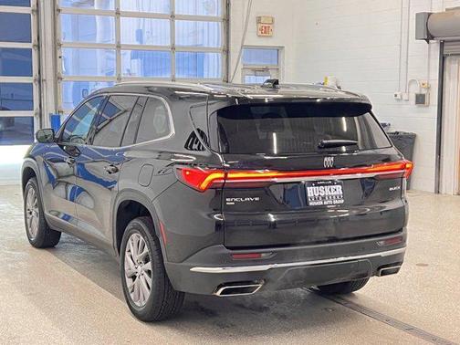 2025 Buick Enclave Preferred FWD