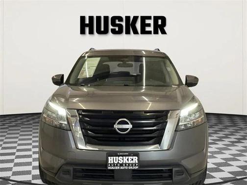 2022 Nissan Pathfinder SV 4WD