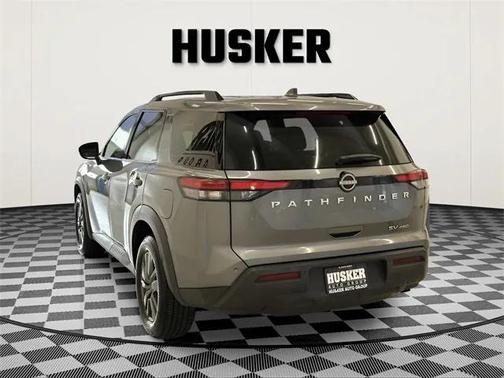 2022 Nissan Pathfinder SV 4WD