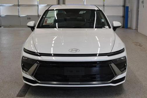 2024 Hyundai SONATA Hybrid SE