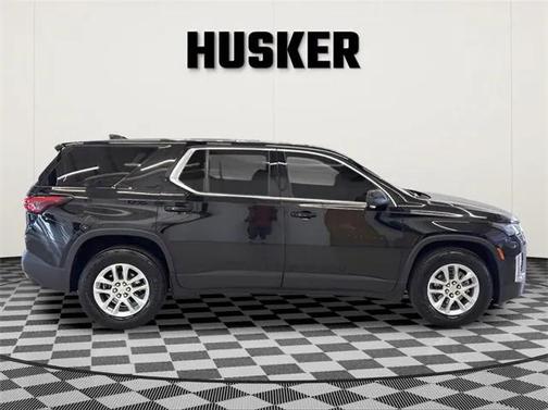 2022 Chevrolet Traverse LS