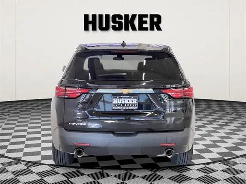 2022 Chevrolet Traverse LS