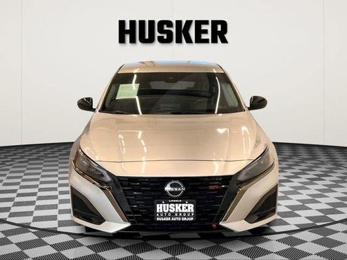 Brilliant Silver Metallic 2024 Nissan Altima SR FWD