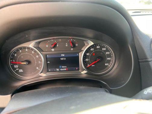 Summit White 2024 GMC Terrain SLT