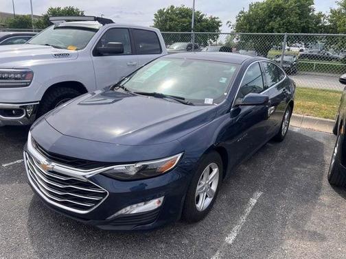 Northsky Blue Metallic 2022 Chevrolet Malibu FWD LT