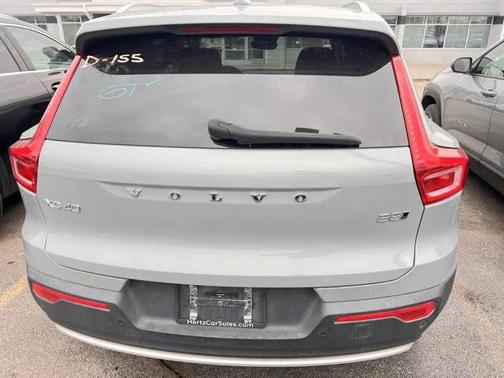 2024 Volvo XC40 B5 Core Bright Theme