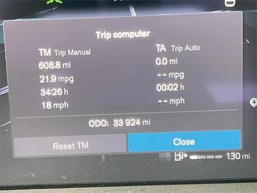 2024 Volvo XC40 B5 Core Bright Theme