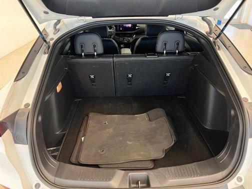 Summit White 2025 Buick Envista Preferred FWD