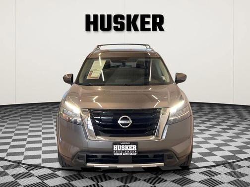 Gray 2023 Nissan Pathfinder Platinum 4WD