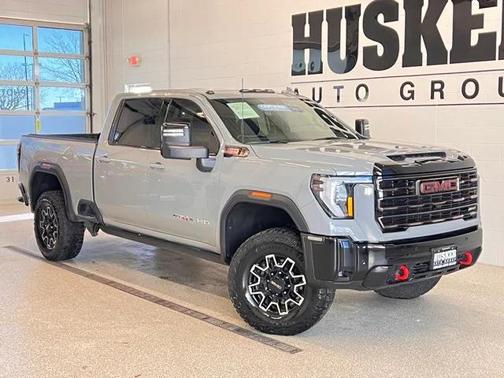 2025 GMC Sierra 2500 AT4